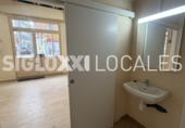 50m² locaux commerciaux pour location à Barcelone, dans le quartier de Galvany, Carrer de Santaló photo