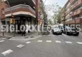 50m² locaux commerciaux pour location à Barcelone, dans le quartier de Galvany, Carrer de Santaló photo