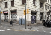 50m² locaux commerciaux pour location à Barcelone, dans le quartier de Galvany, Carrer de Santaló photo