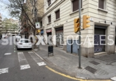 50m² locaux commerciaux pour location à Barcelone, dans le quartier de Galvany, Carrer de Santaló photo