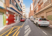 109m² commercial premises for sale in Granada, in the area of Youth, Calle Ramón y Cajal photo