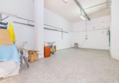109m² commercial premises for sale in Granada, in the area of Youth, Calle Ramón y Cajal photo