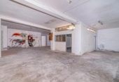 Local comercial en venta con 257m² en Granada foto