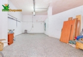 109m² commercial premises for sale in Granada, Camino de Ronda photo