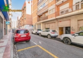 109m² commercial premises for sale in Granada, Camino de Ronda photo