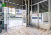 92m² cafétéria pour vente à Grenade, dans le quartier de La Chana, Calle Washington Irving photo