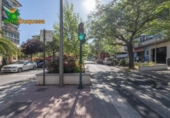 92m² cafétéria pour vente à Grenade, dans le quartier de La Chana, Calle Washington Irving photo