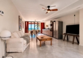 330m² building for sale in Campello, Calle de San Vicente photo