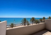 330m² building for sale in Campello, Calle de San Vicente photo