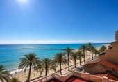 330m² building for sale in Campello, Calle de San Vicente photo