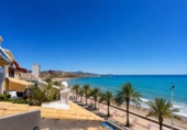 330m² building for sale in Campello, Calle de San Vicente photo
