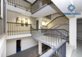 Local comercial en venta con 919m² en Granada, en la zona de Barrio de San Jerónimo, Plaza de la Universidad foto
