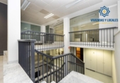 Local comercial en venta con 919m² en Granada, en la zona de Barrio de San Jerónimo, Plaza de la Universidad foto