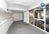 Local comercial en venta con 919m² en Granada, en la zona de Barrio de San Jerónimo, Plaza de la Universidad foto