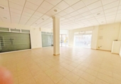 Local comercial
en venda
amb 150m² a Guardamar del Segura, Avenida de Cartagena foto