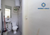 Local comercial en venta con 64m² en Granada, en la zona de Casillas Bajas, Calle Sol Luna foto