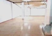 Local comercial en venta con 365m² en Santa Coloma de Gramenet, Carrer de Mossèn Camil Rossell foto