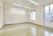 168m² offices for sale in Barcelona, in the area of the Ancient Left of the Eixample, Carrer de Balmes photo