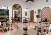 560m² hôtel pour vente à El Pedroso, Avenida Constantina photo