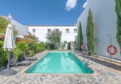 560m² hôtel pour vente à El Pedroso, Avenida Constantina photo