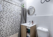 Local comercial en venta con 59m² en Granada, en la zona de Casillas Bajas, Calle Carmen de Icaza foto