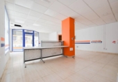 87m² locaux commerciaux pour vente à Armilla, Calle Murcia photo