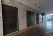 Local comercial en venta con 245m² en Sevilla, en la zona de León XIII-Los Naranjos, Calle Antonio Machín foto
