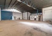 Nave Industrial en venta con 240m² en Jun foto