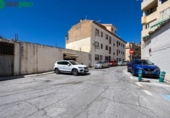 296m² commercial premises for sale in Cenes de la Vega, Calle María Uceda Díaz photo