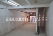 111m² commercial premises for rent in Barcelona, in the area of the Camp of the Harp of the Clot, Carrer de Rogent photo
