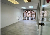 Oficina
en lloguer
amb 183m² a Logronyo foto