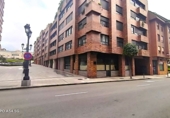 130m² commercial premises for rent in Oviedo, in the area of Pumarín photo