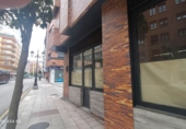 130m² commercial premises for rent in Oviedo, in the area of Pumarín photo