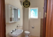 440m² bâtiment pour vente à Úbeda photo