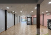 509m² commercial premises for sale in Bollullos Par del Condado, Avenida 28 de Febrero photo