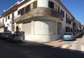 Local comercial en venta con 164m² en Los Barrios, Calle Miguel Hernández foto