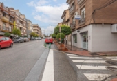 46m² locaux commerciaux pour vente à Armilla, dans le quartier de Santa Juliana, Ayuntamiento photo