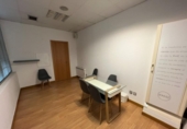 389m² commercial premises for sale in Ponferrada, Calle Camino de Santiago photo