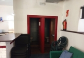 Local comercial en venta con 130m² en Madrid foto