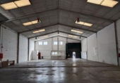 561m² entrepôt pour vente à Séville, photo