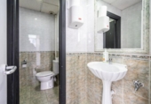 100m² locaux commerciaux pour vente à Madrid, dans le quartier de Gaztambide, Calle de Gaztambide photo