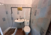 129m² commercial premises for sale in Zaragoza, in the area of Casetas, Calle Baleares photo