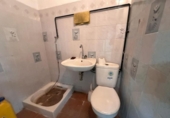129m² commercial premises for sale in Zaragoza, in the area of Casetas, Calle Baleares photo