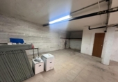 129m² commercial premises for sale in Zaragoza, in the area of Casetas, Calle Baleares photo