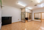 Local comercial en venta con 105m² en Valencia, en la zona de Ayora, Calle Francisco Palanca Roca Escritor foto