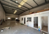 202m² entrepôt industriel pour vente à Antequera, Calle del Poeta Muñoz Rojas photo