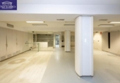 919m² commercial premises for sale in Granada, in the area of Boquerón Neighborhood, Calle Gran Vía de Colón photo