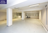 919m² commercial premises for sale in Granada, in the area of Boquerón Neighborhood, Calle Gran Vía de Colón photo