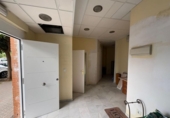 68m² commercial premises for sale in Seville, in the area of La Calzada, Calle Enrique Marco Dorta photo