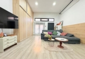 Local comercial en venta con 86m² en Valencia, en la zona de En Corts, Avenida Doctor Waksman foto